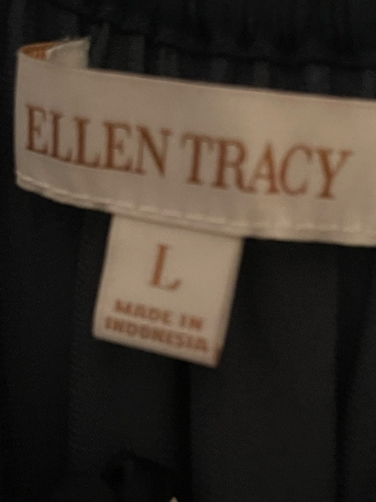 Ellen Tracy navy blue Long Sleeve Peplum Top and one  Pink/Black Printed Blouse - Picture 3 of 4